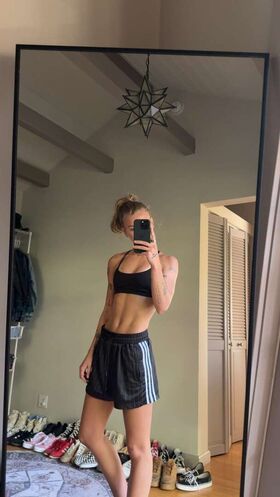 Anna Shumate Fotografie scursă ilegal OnlyFans dezbrăcată 326