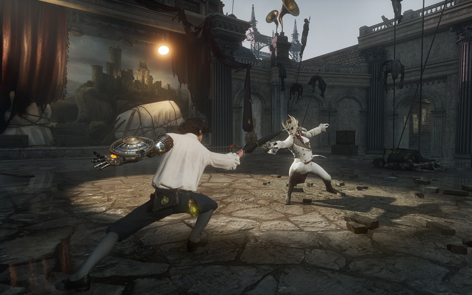 『Lies of P』のスクリーンショット。薄暗い街角で、鋼鉄の左腕を持つキャラクターと、悪魔のような白い仮面をかぶったキャラクターの2人が、剣による戦いの準備をしています。