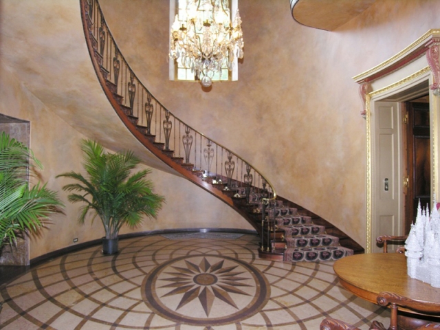 walk_Gray Craig Mansion 077 Image